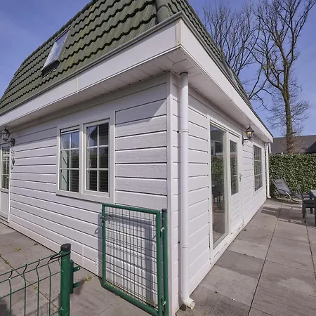T Kaatsheuveltje 1 Hébergement de vacances